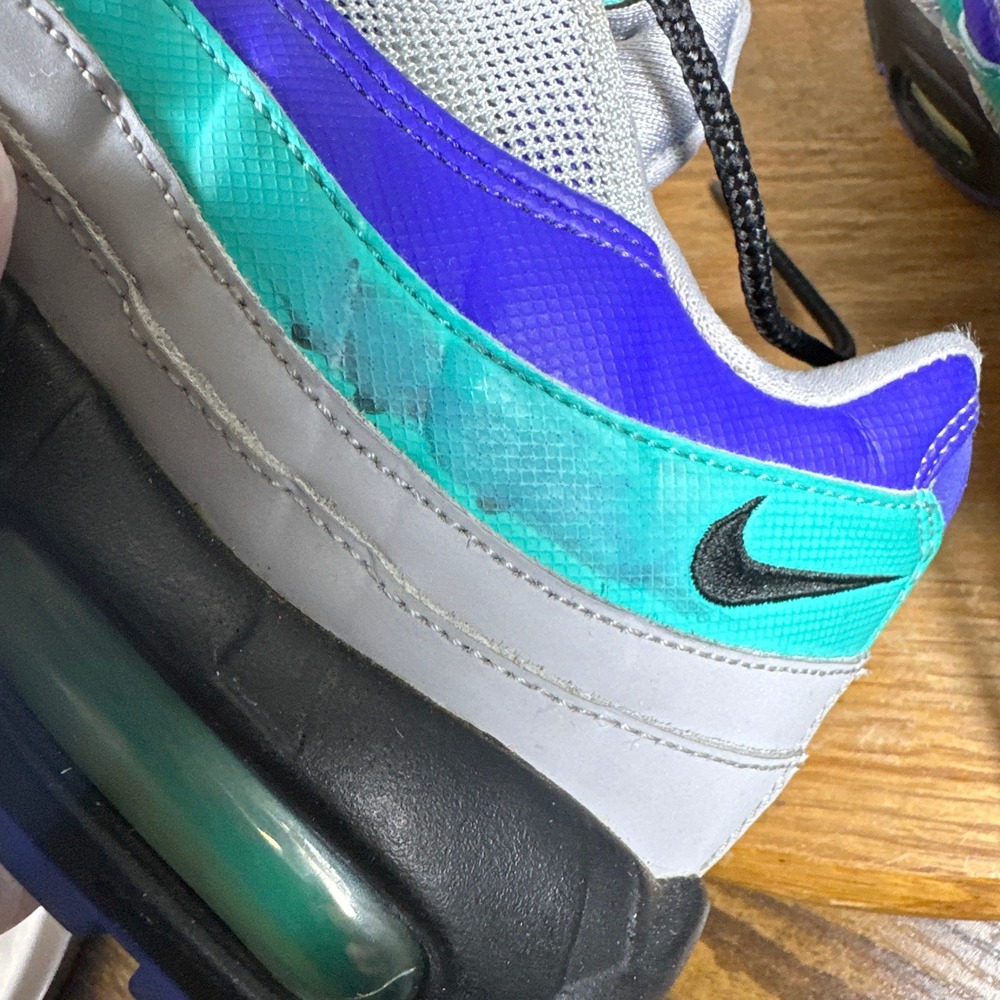 Nike Air Max 95 Mens Size 8 Gray Purple Teal Running Shoes AT2865-001 - Picture 8 of 10
